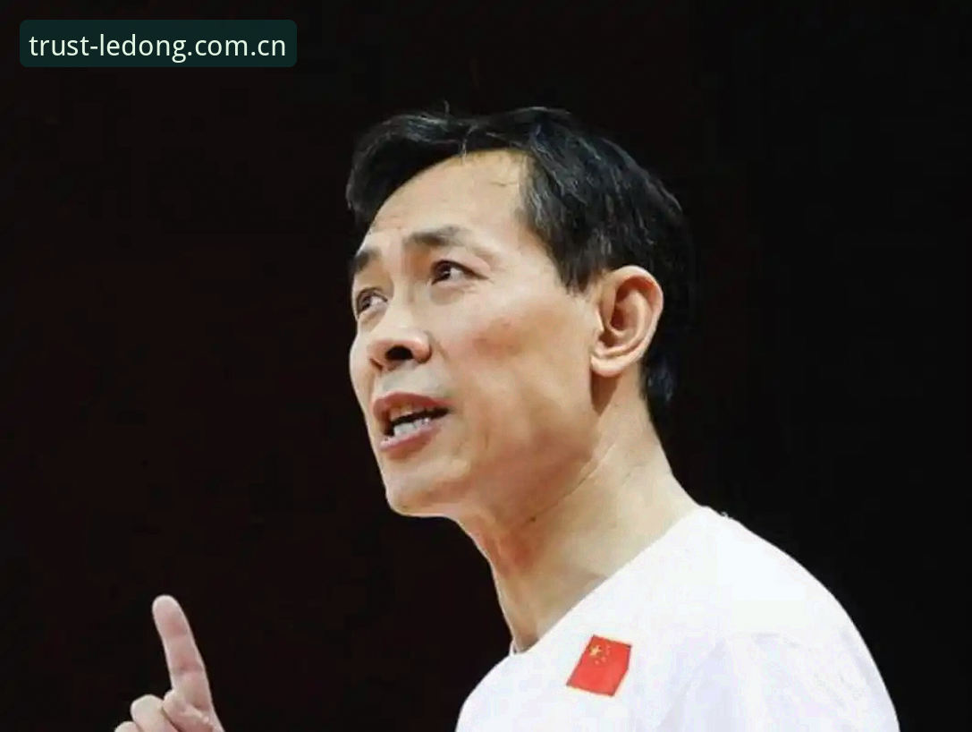 乐动体育足球中文官方站直播平台推荐 李楠接任vs许利民离队:谁在乐动体育足球中文官方站直播平台推荐背后的真正赢家?